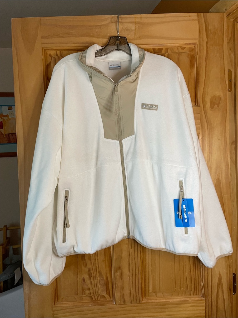 Columbia Cream and Beige Full-Zip Teddy Fleece Jacket